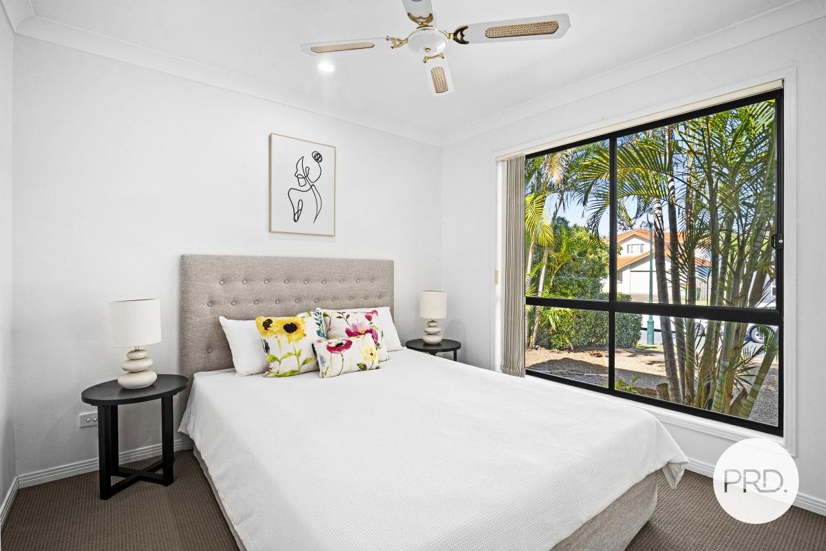 18 Solitaire Place ROBINA 9