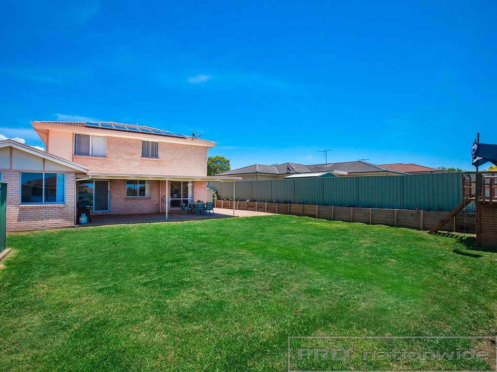 18 Somerset Drive THORNTON 4