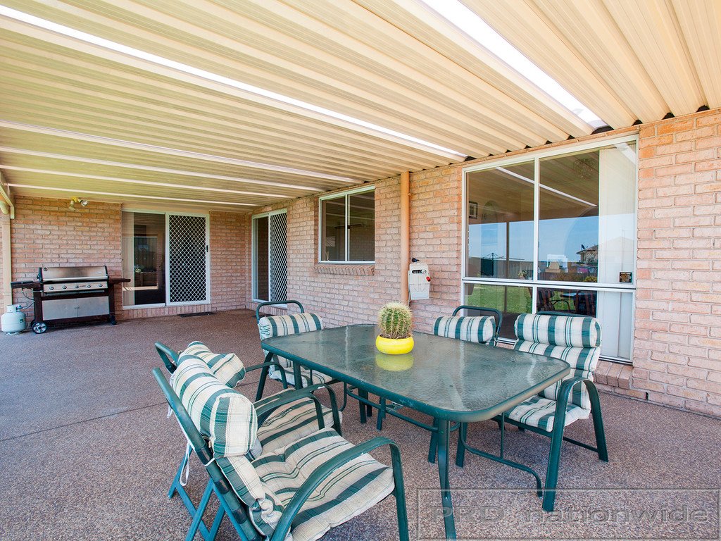 18 Somerset Drive THORNTON 5