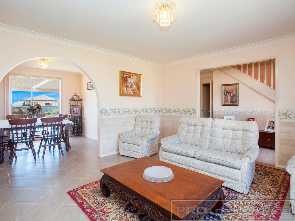 18 Somerset Drive THORNTON 9