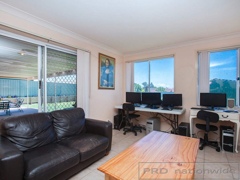 18 Somerset Drive THORNTON 14