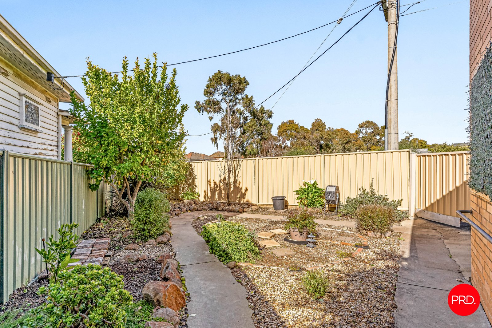18 Speedy Street CALIFORNIA GULLY 16