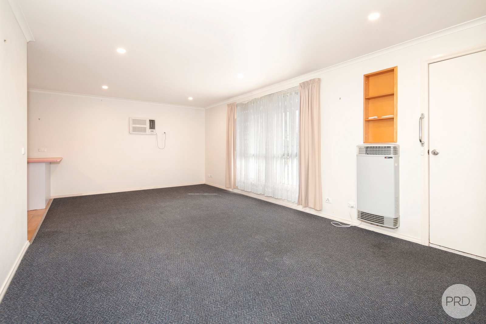 1/8 Spencer Street CANADIAN 4