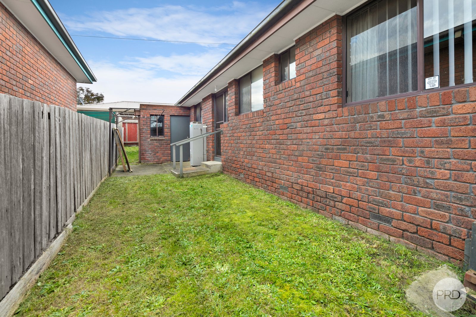 1/8 Spencer Street CANADIAN 10