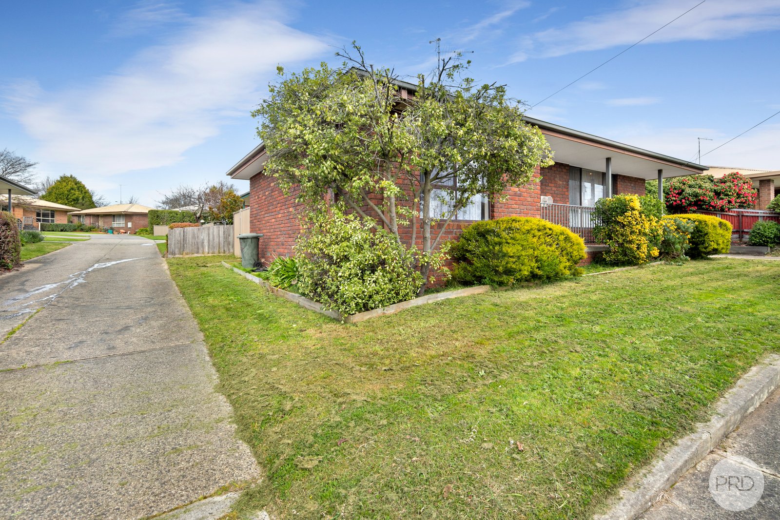 1/8 Spencer Street CANADIAN 11
