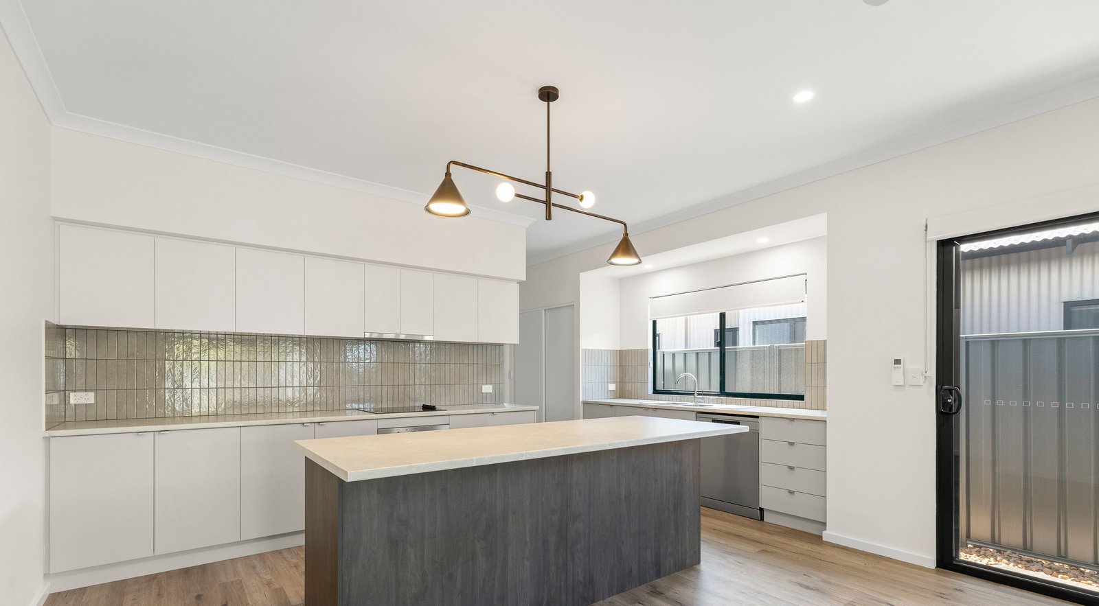 18 Spoonbill Avenue DJUGUN 9