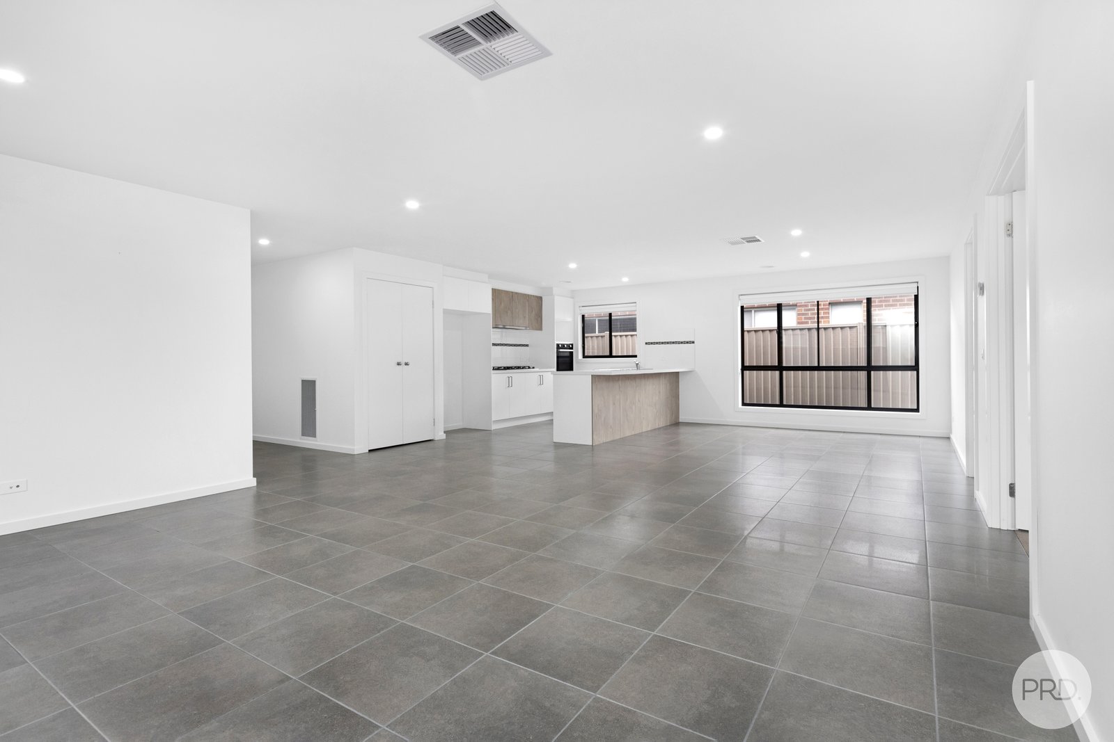 18 Spoonbill Avenue WINTER VALLEY 5