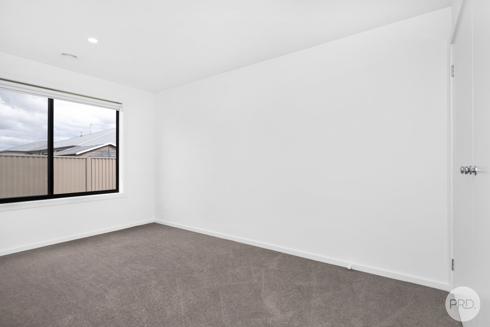 18 Spoonbill Avenue WINTER VALLEY 9