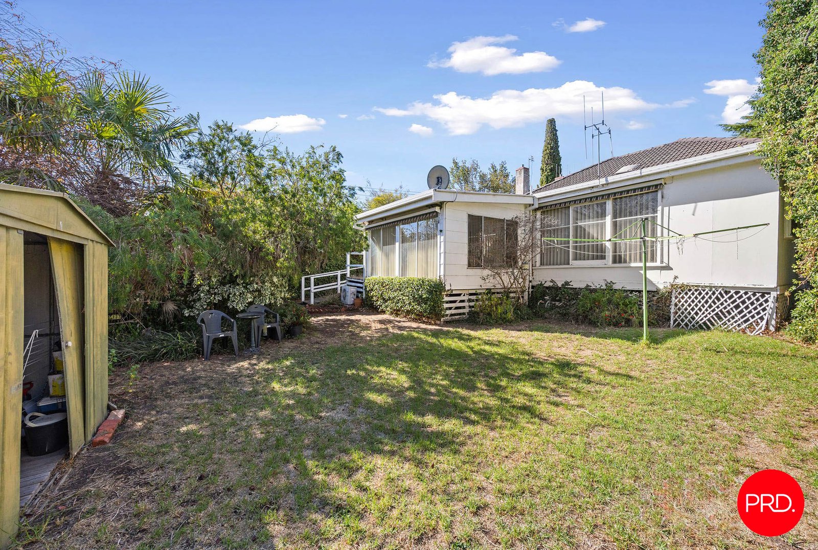 18 Sternberg Street KENNINGTON 9