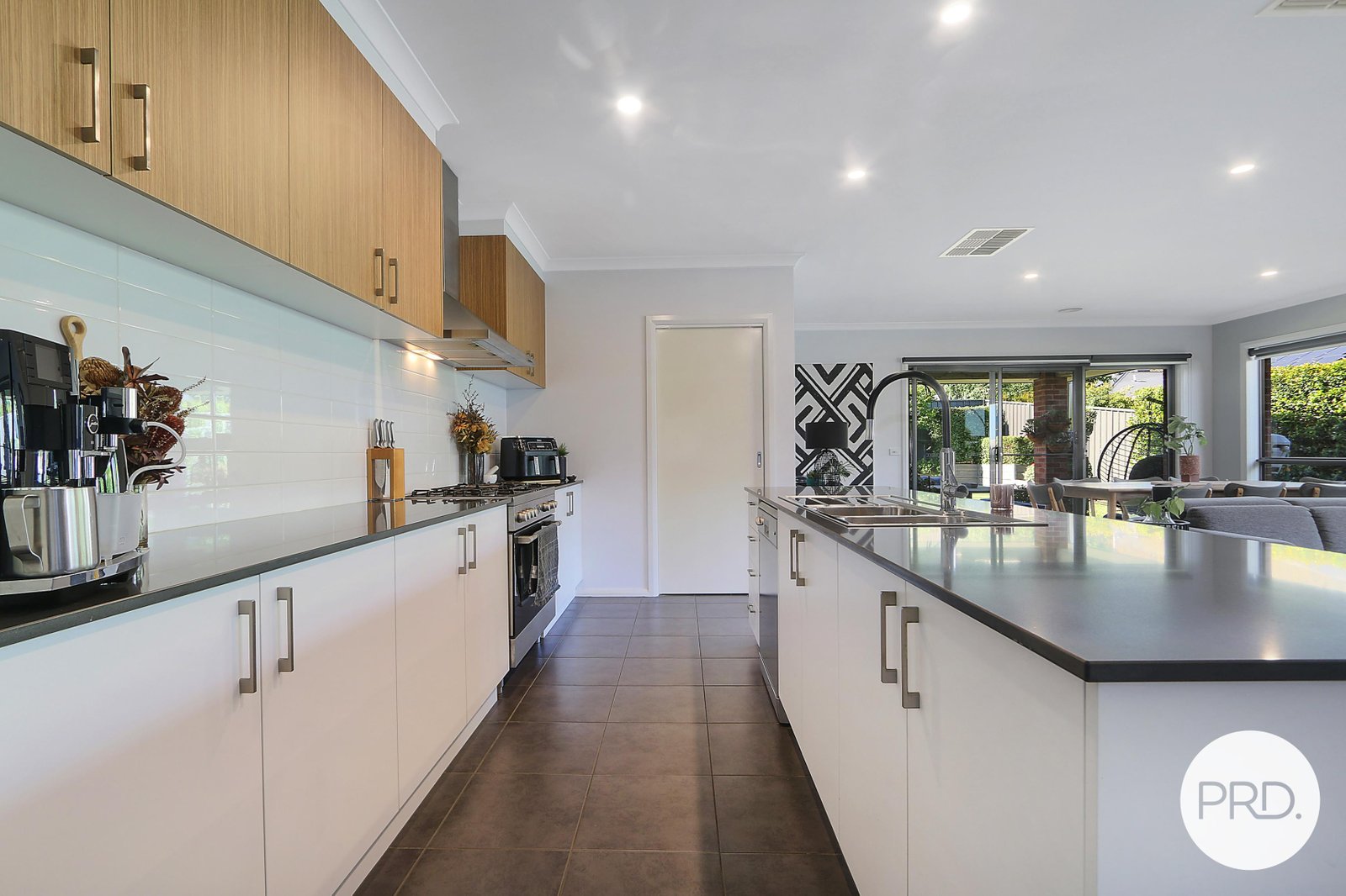 18 Strauss Street SPRINGDALE HEIGHTS 3