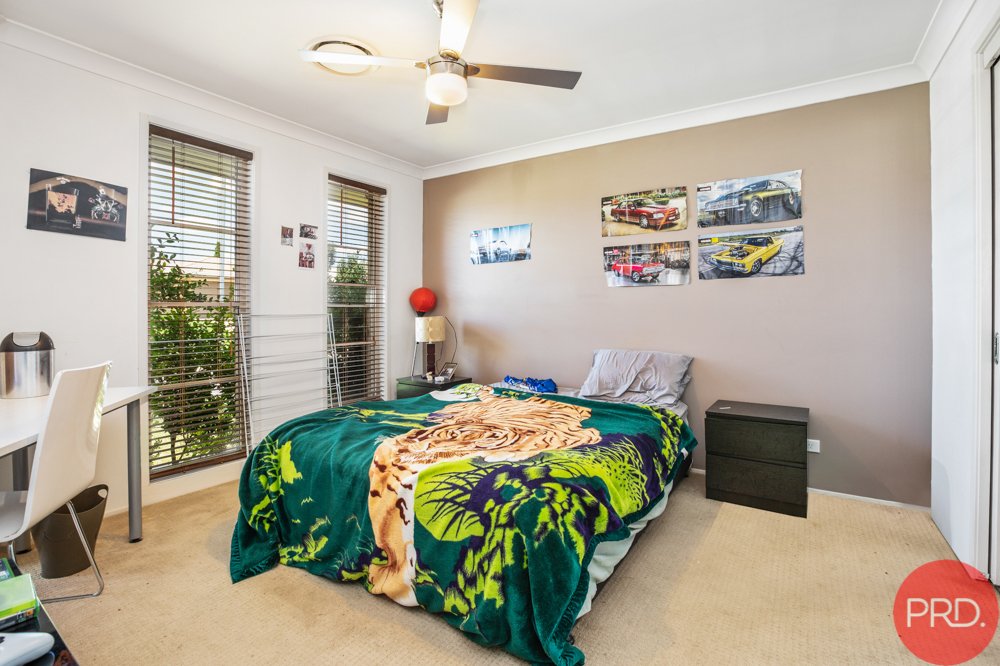 18 Strutt Crescent METFORD 8