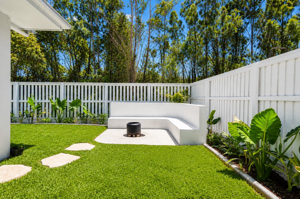 18 Suncove Court Burleigh Heads 4