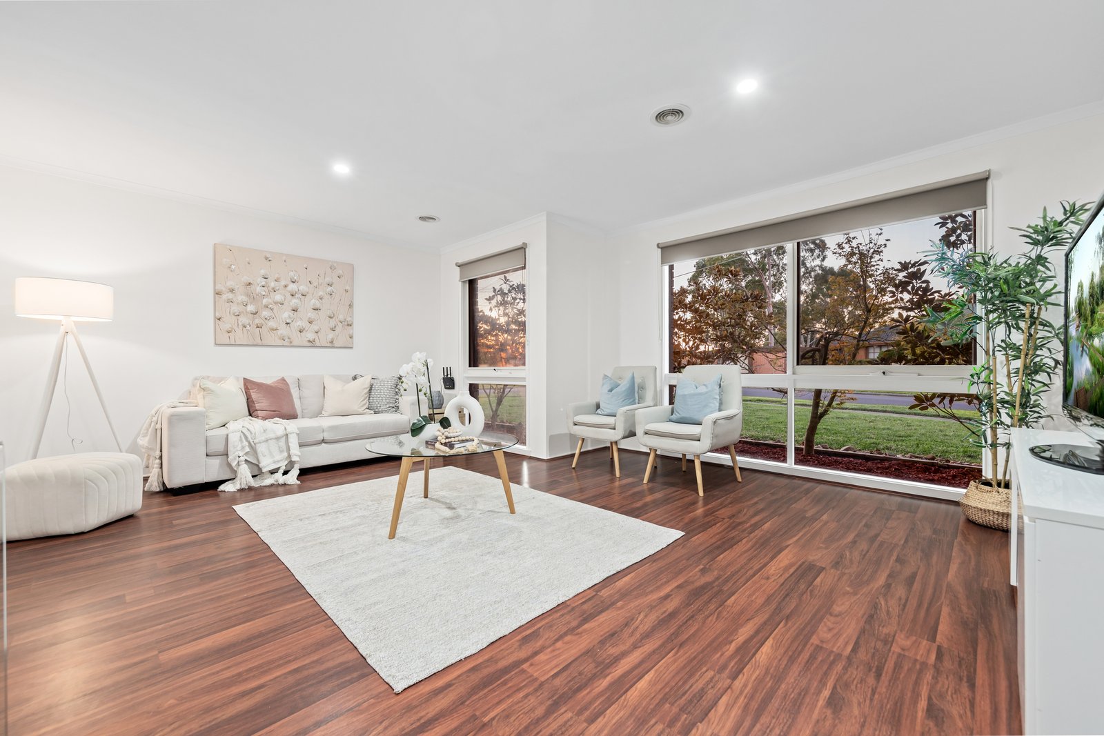 Gallery: 18 Sunnyvale Crescent