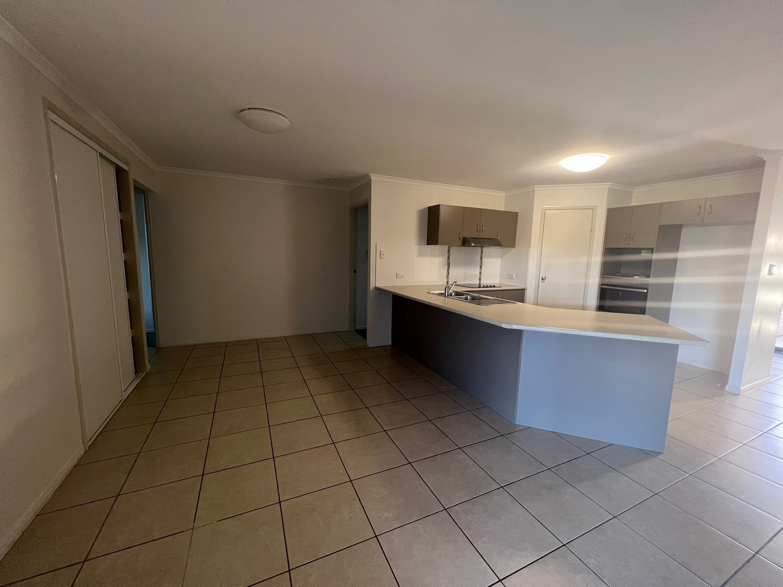 18 SURITA Court BOYNE ISLAND 3