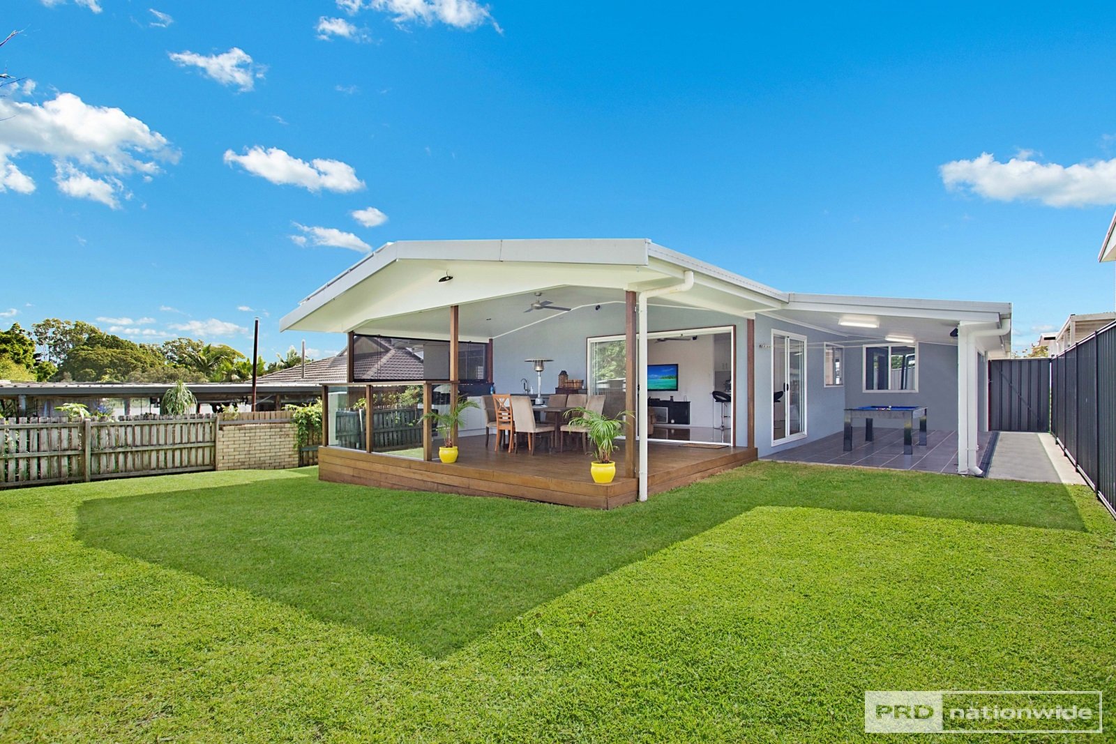 18 Susanne Street SOUTHPORT 2