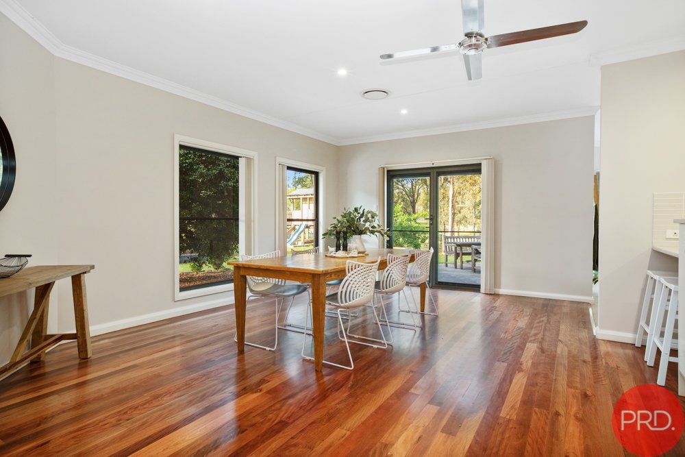 18 Sutton Grove BRANXTON 27