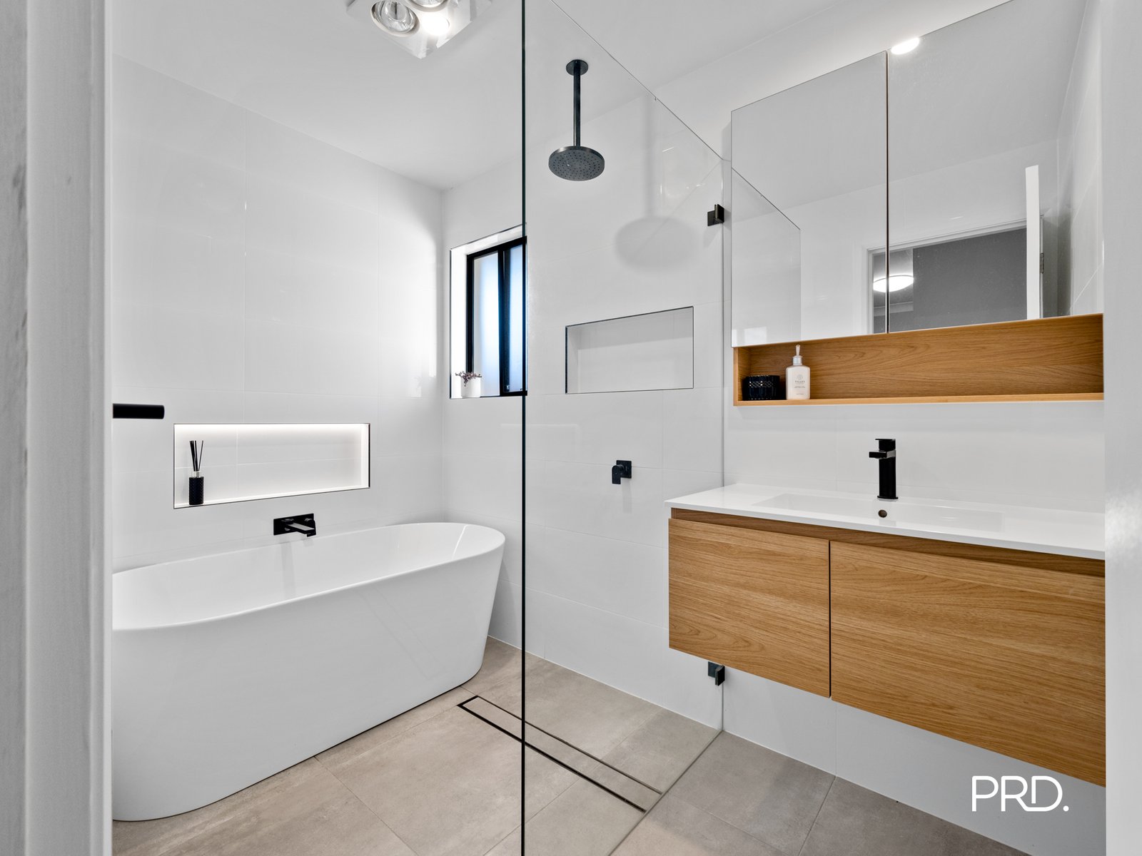 18 Swagman Place WERRINGTON DOWNS 8