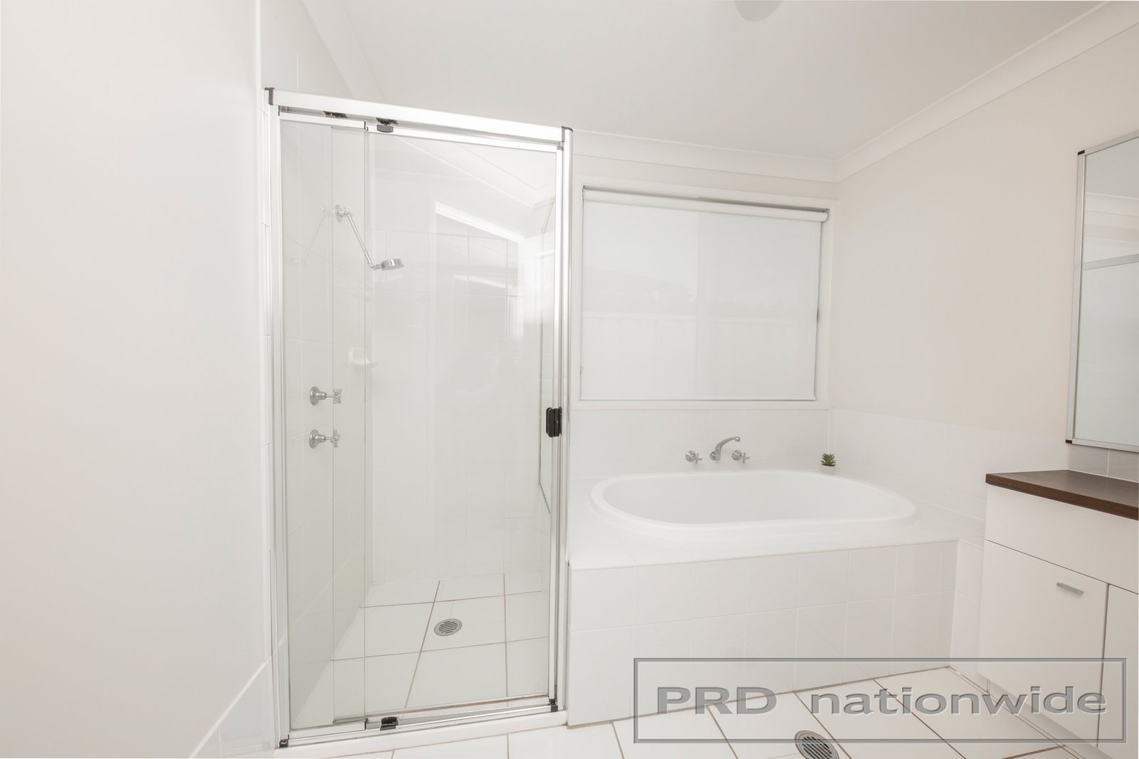 18 Tallowwood Way THORNTON 12