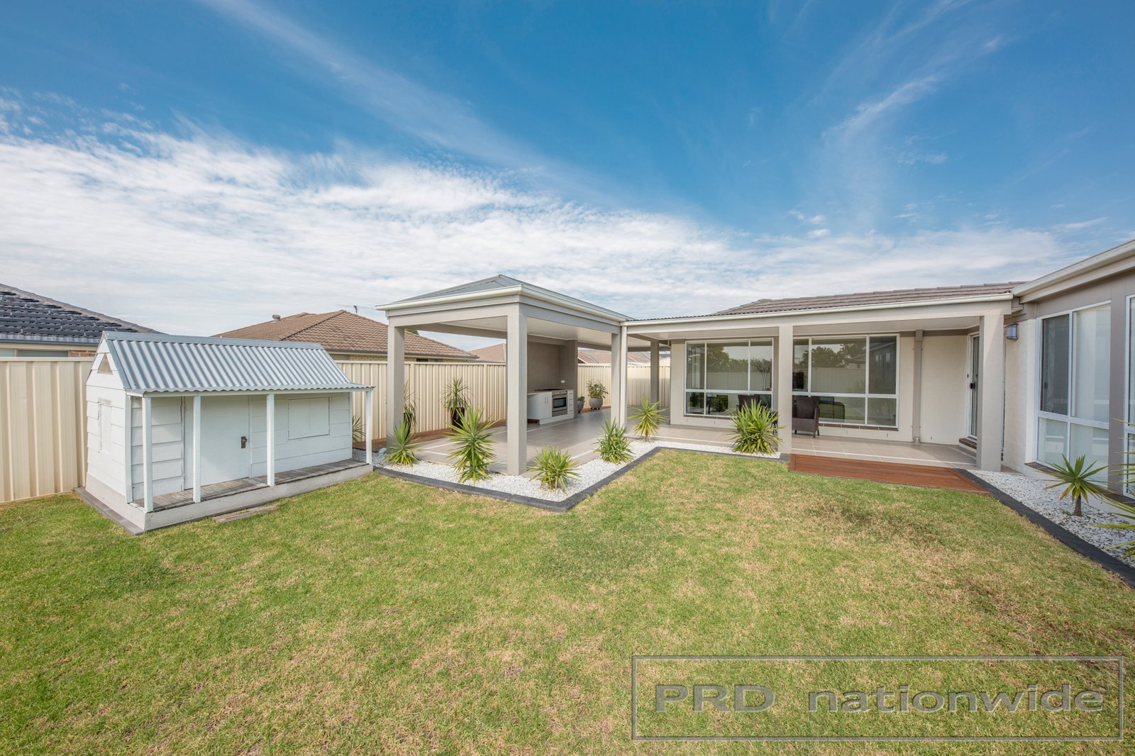 18 Tallowwood Way THORNTON 16