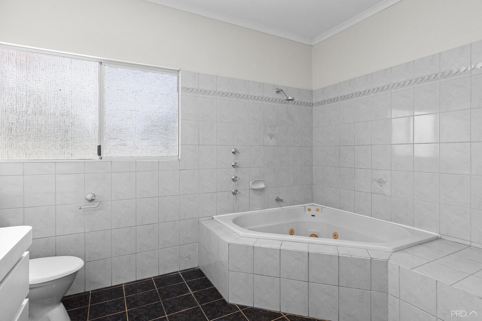 18 Taylor Road CABLE BEACH 21