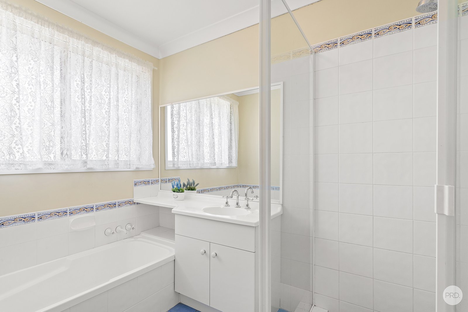 18 The Breakwater  CORLETTE 15