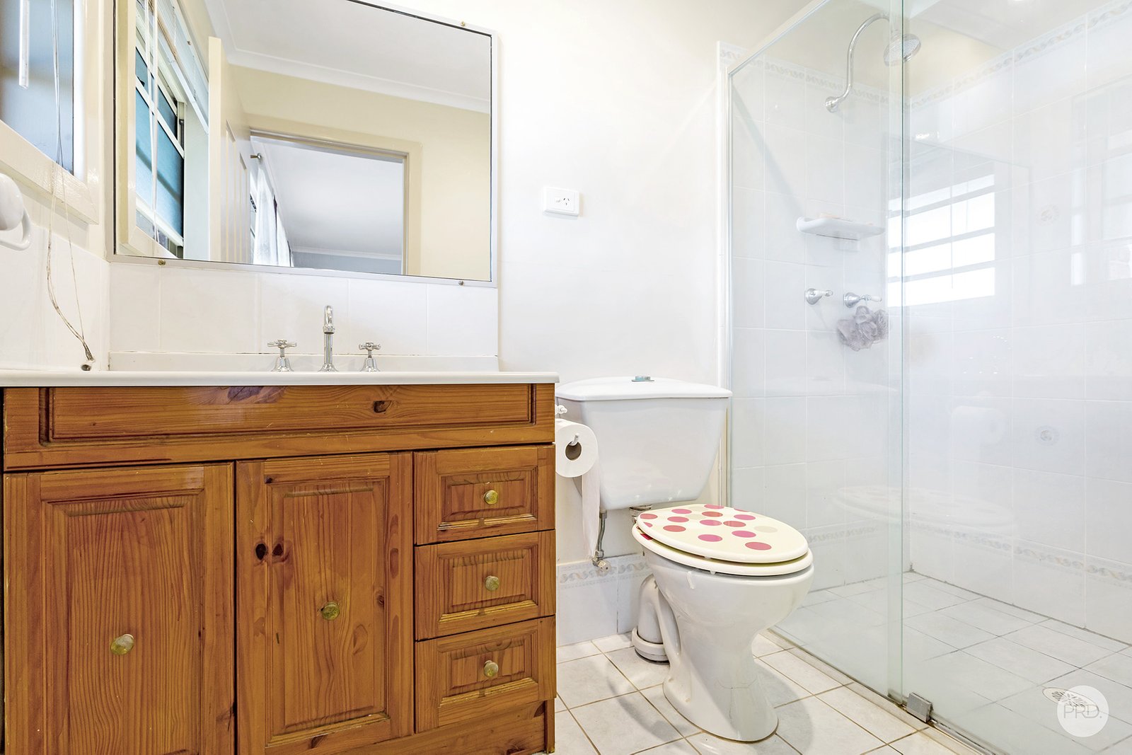 18 The Yardarm  CORLETTE 16