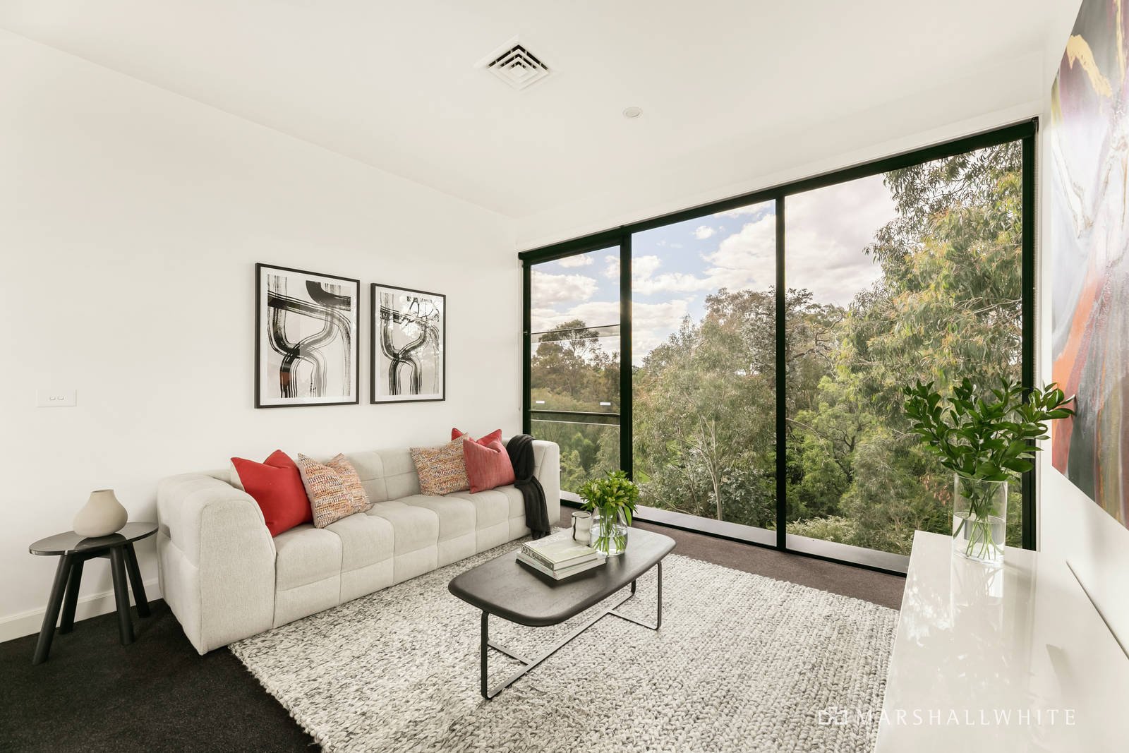 18 Thornbury Crescent, Malvern East, VIC