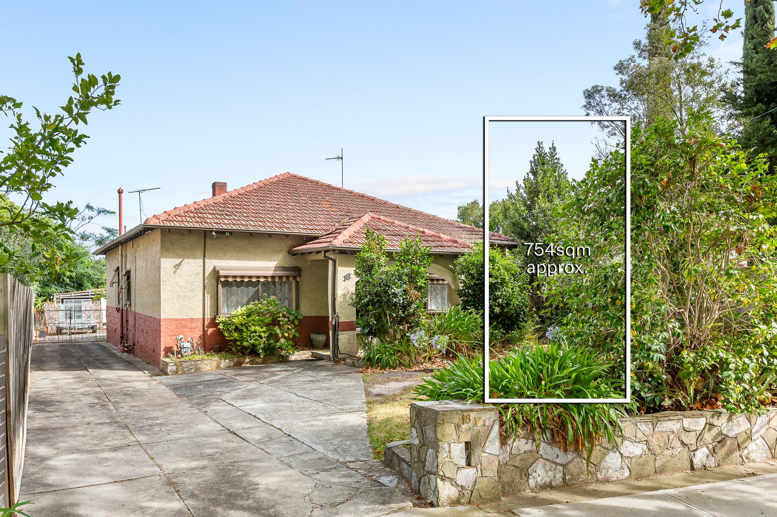 18 Through Road, Camberwell, 3124