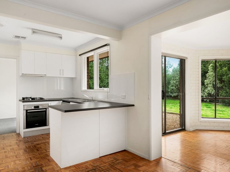 Gallery: 18 Tiffany Avenue
