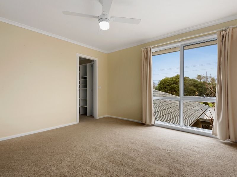 Gallery: 18 Tiffany Avenue