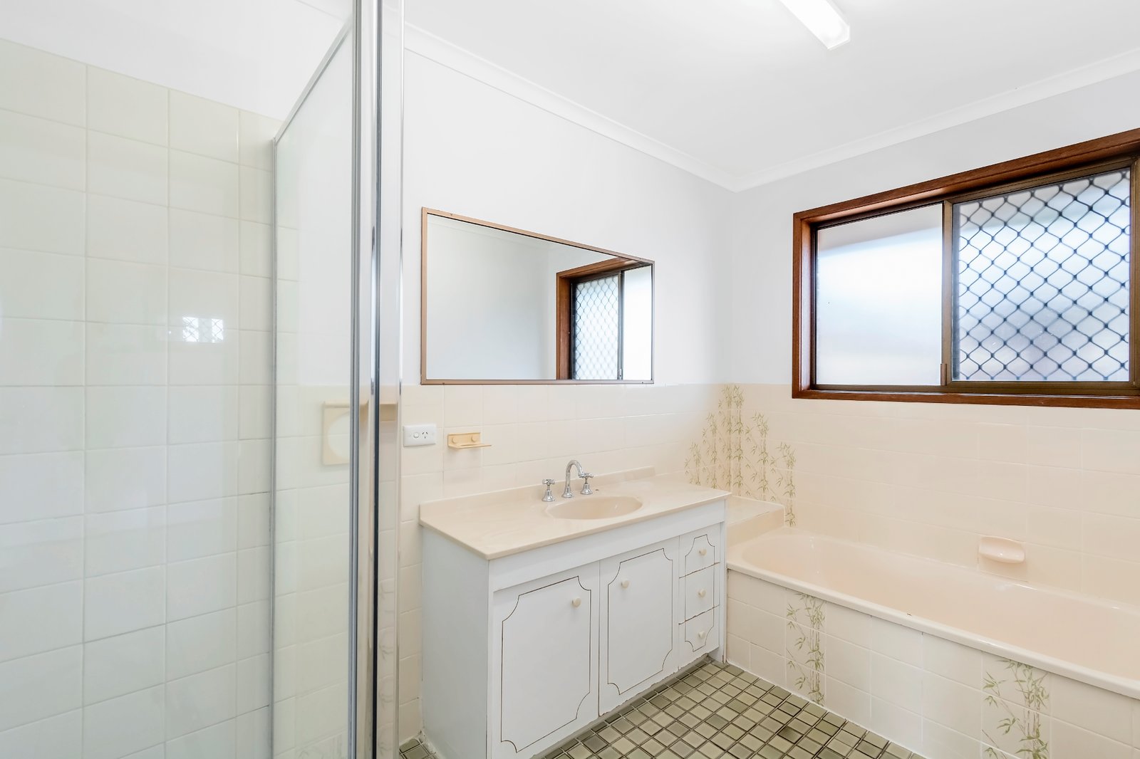 18 Tincurrin Court ROBINA 11