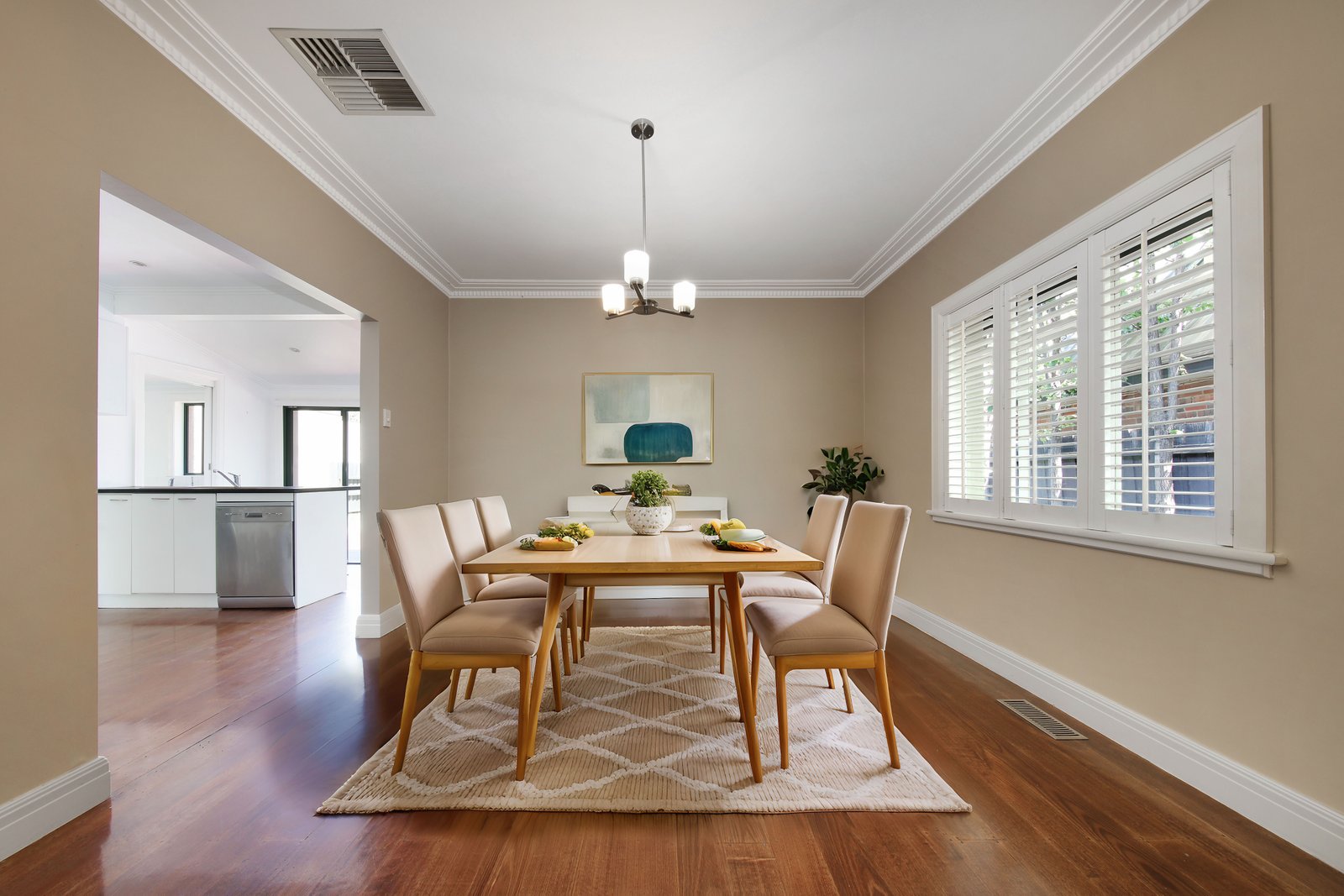 Gallery: 18 Tovan Akas Avenue