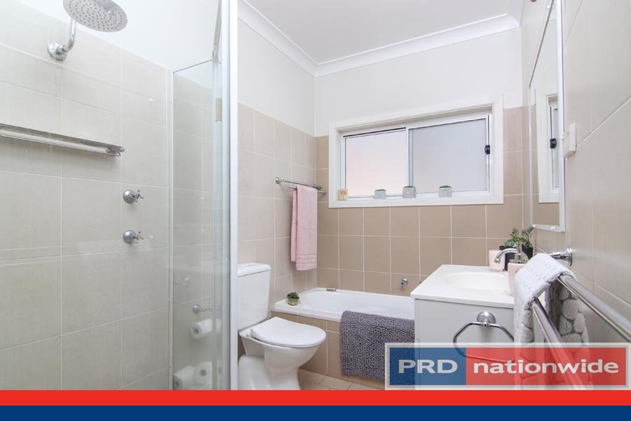 18 Treloar Avenue MORTDALE 8