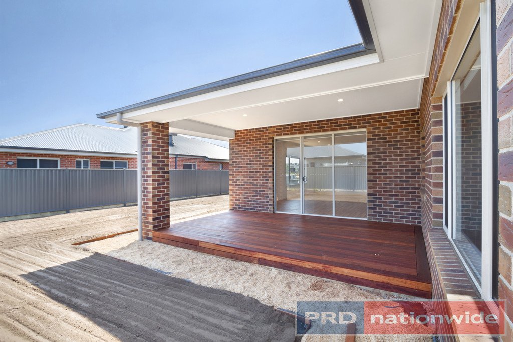 18 Tremain Drive Lucas 17