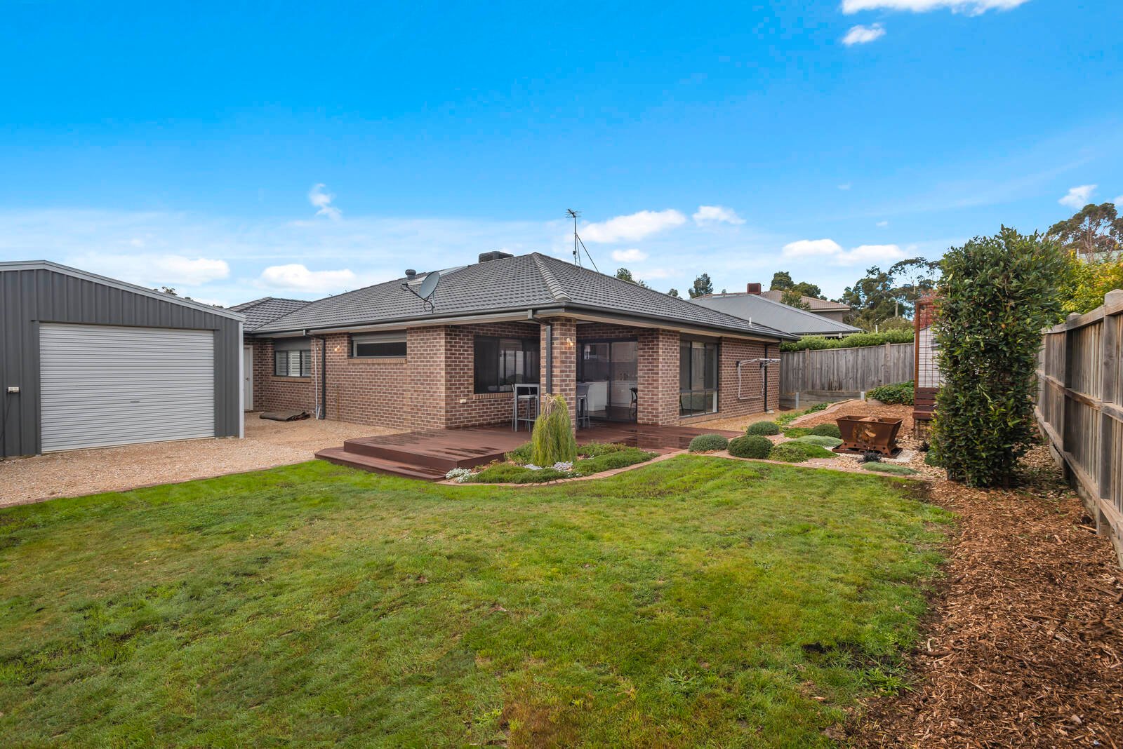 Real Estate and Property in 18 Tributary Way, Woodend, VIC