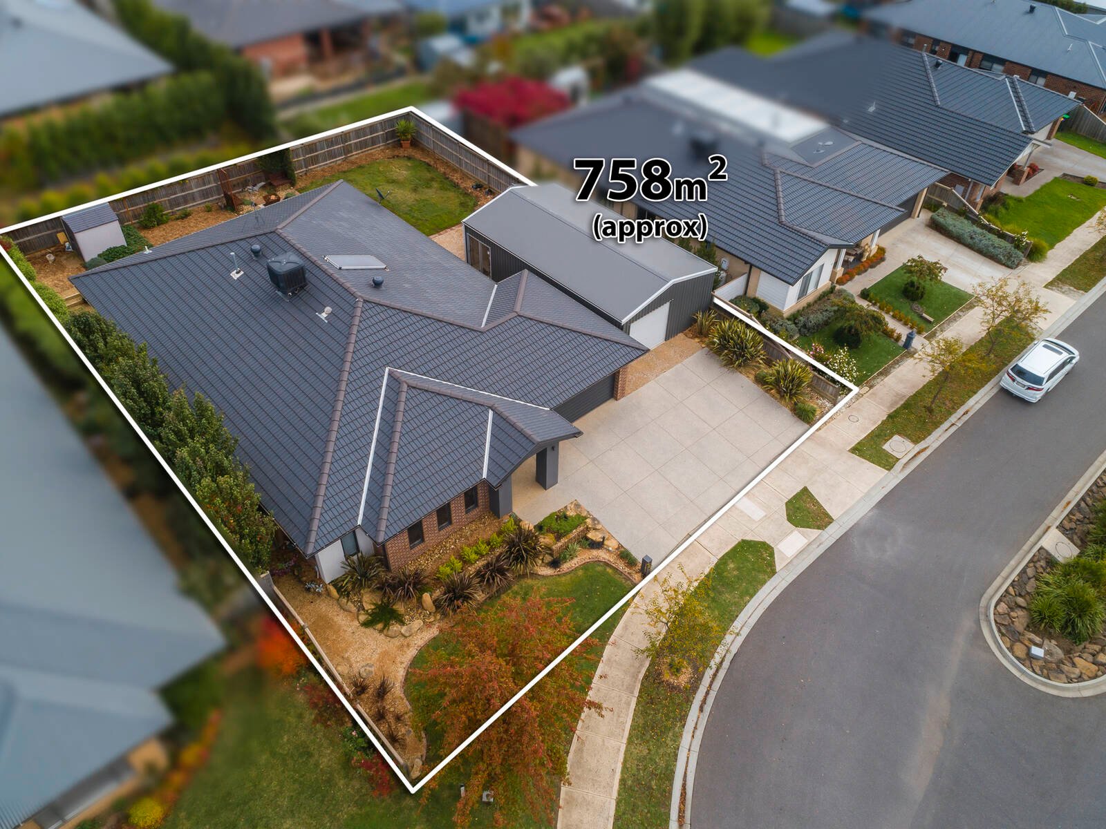 Real Estate and Property in 18 Tributary Way, Woodend, VIC
