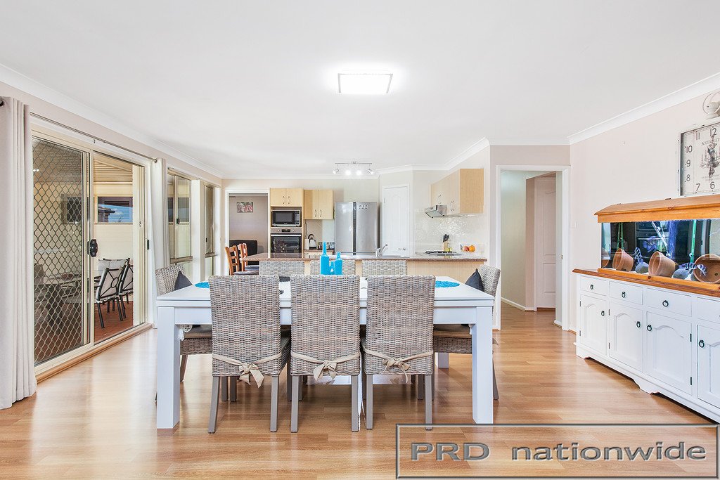 18 Tristania Court THORNTON 5