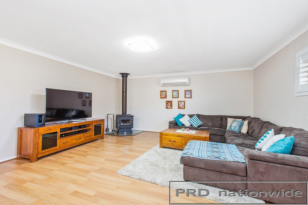 18 Tristania Court THORNTON 6