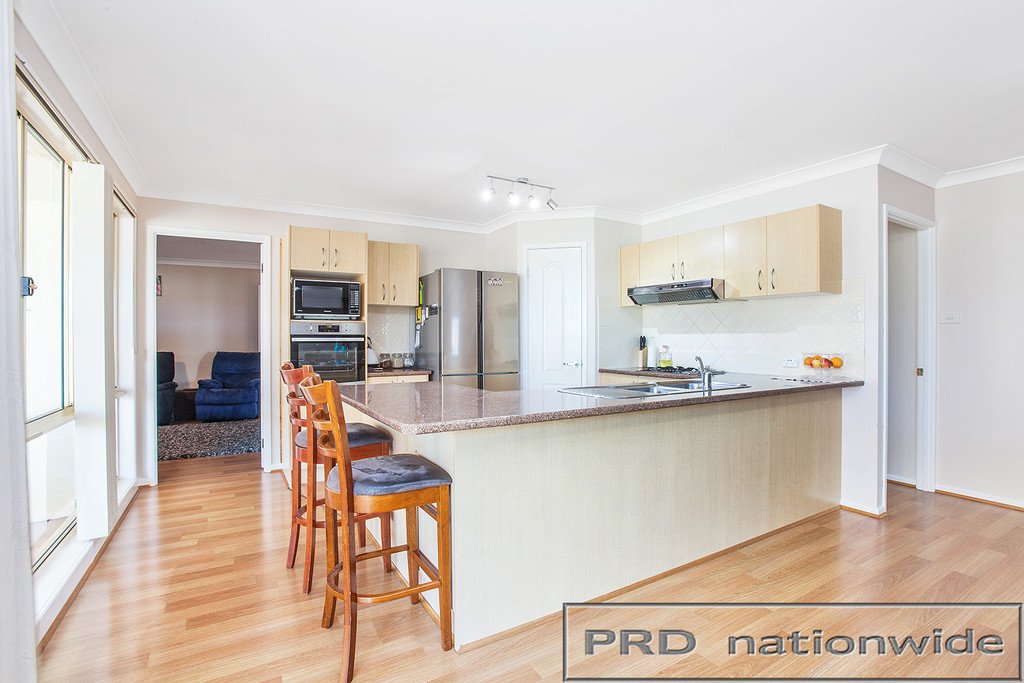 18 Tristania Court THORNTON 8