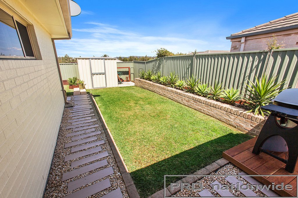 18 Tristania Court THORNTON 14