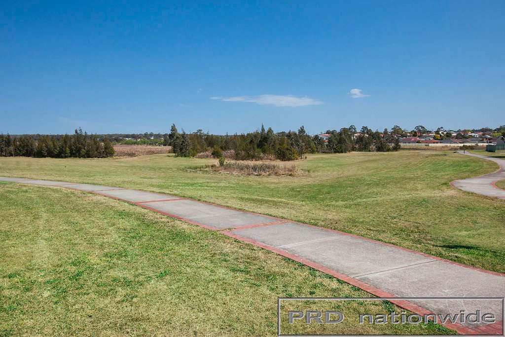 18 Tristania Court THORNTON 22