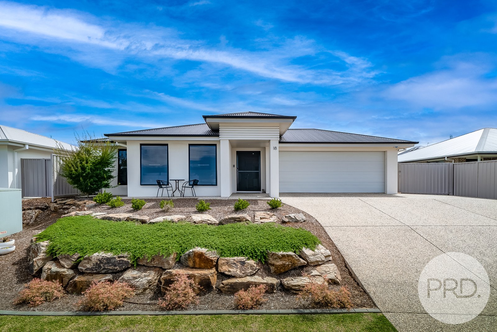 18 Turramia Crescent GOBBAGOMBALIN 1