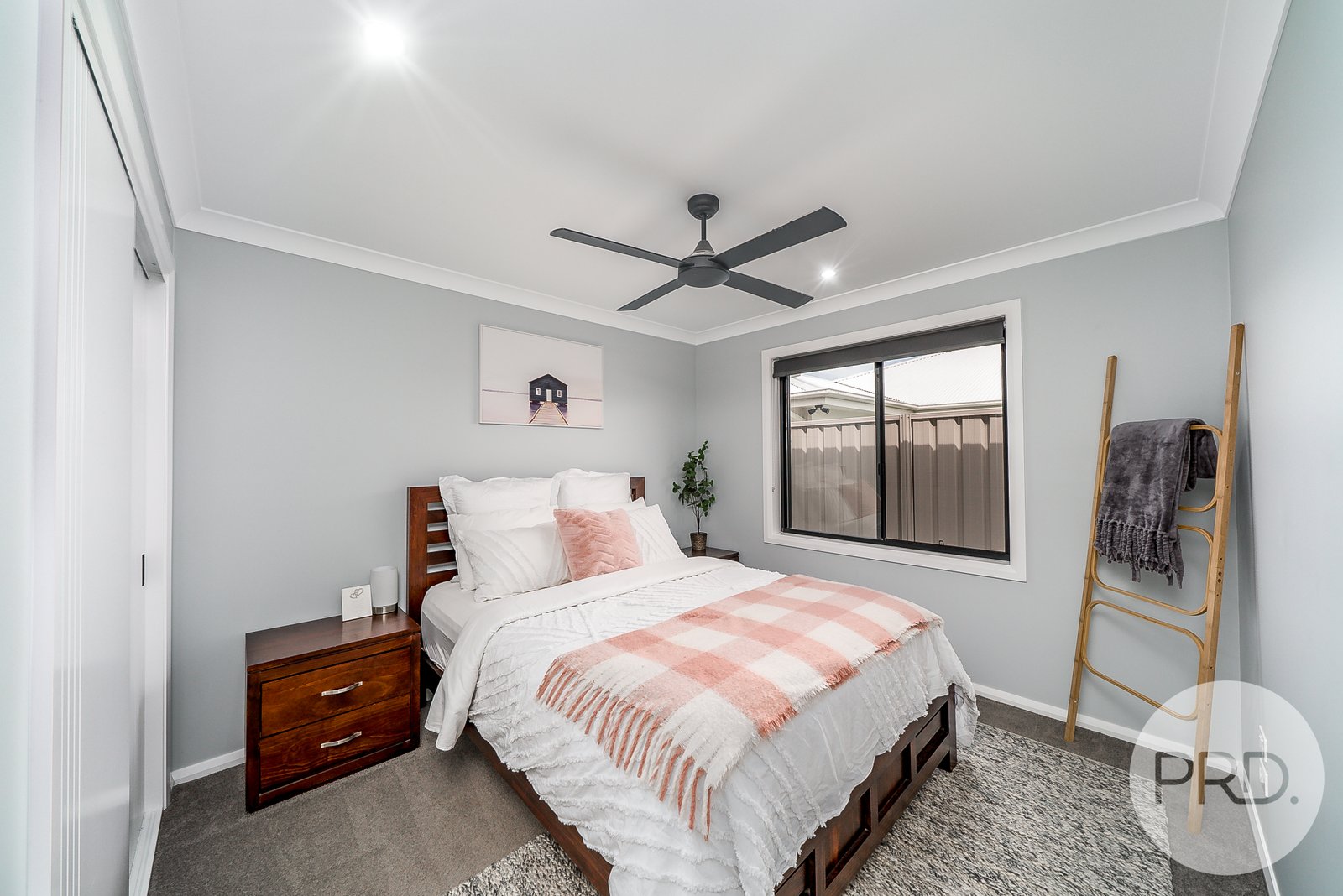 18 Turramia Crescent GOBBAGOMBALIN 9