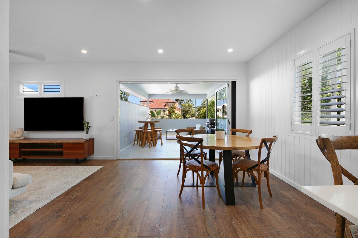 18 Twenty Fourth Avenue PALM BEACH 6