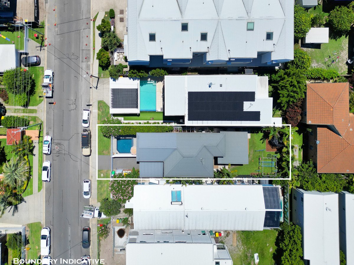 18 Twenty Fourth Avenue PALM BEACH 23