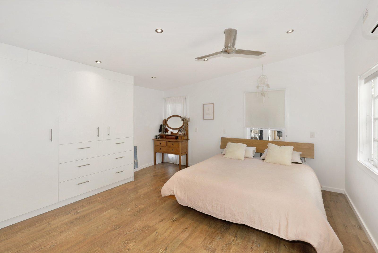 18 Twenty Fourth Avenue PALM BEACH 2