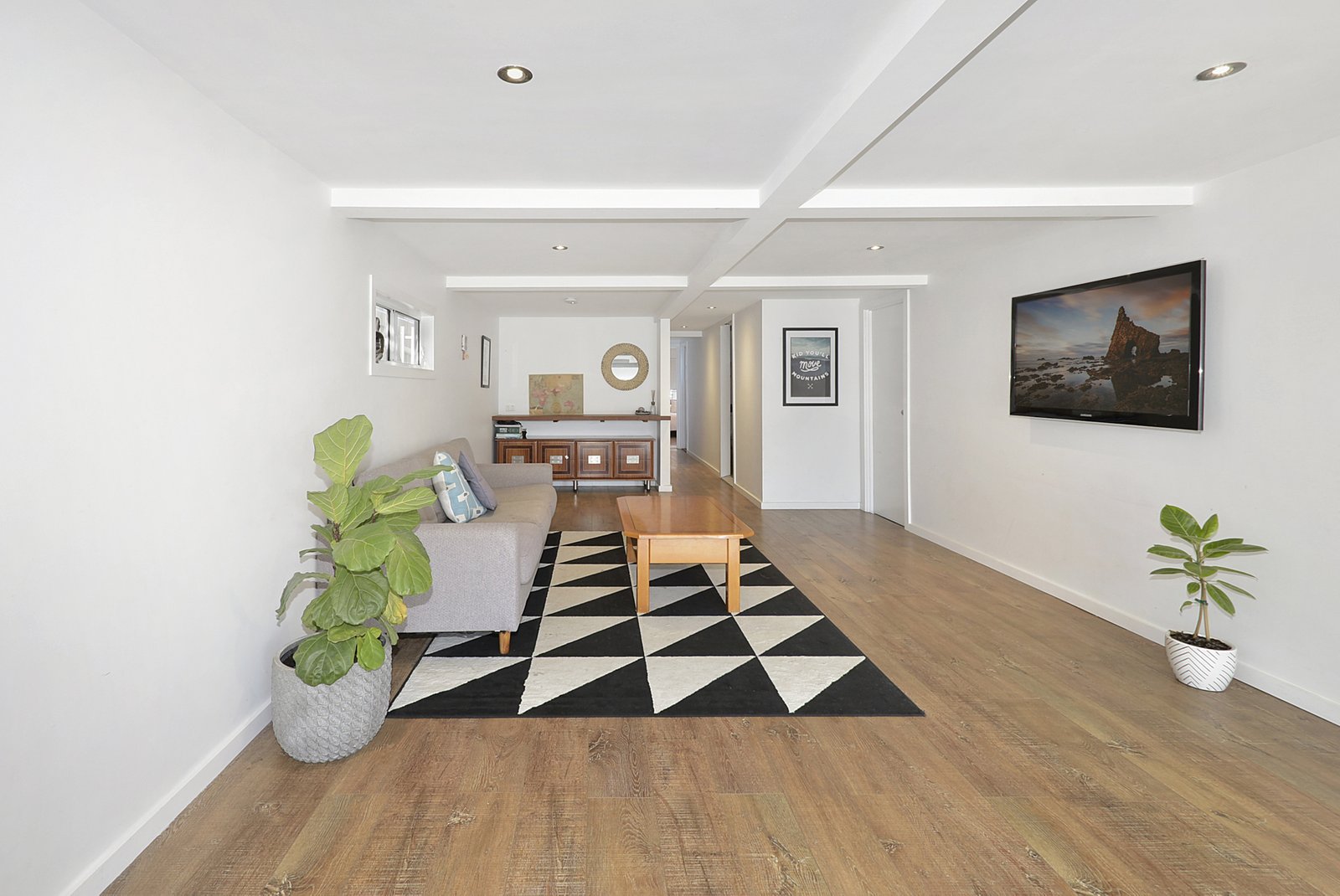 18 Twenty Fourth Avenue PALM BEACH 9