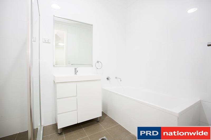 18 Tyler Street JORDAN SPRINGS 8