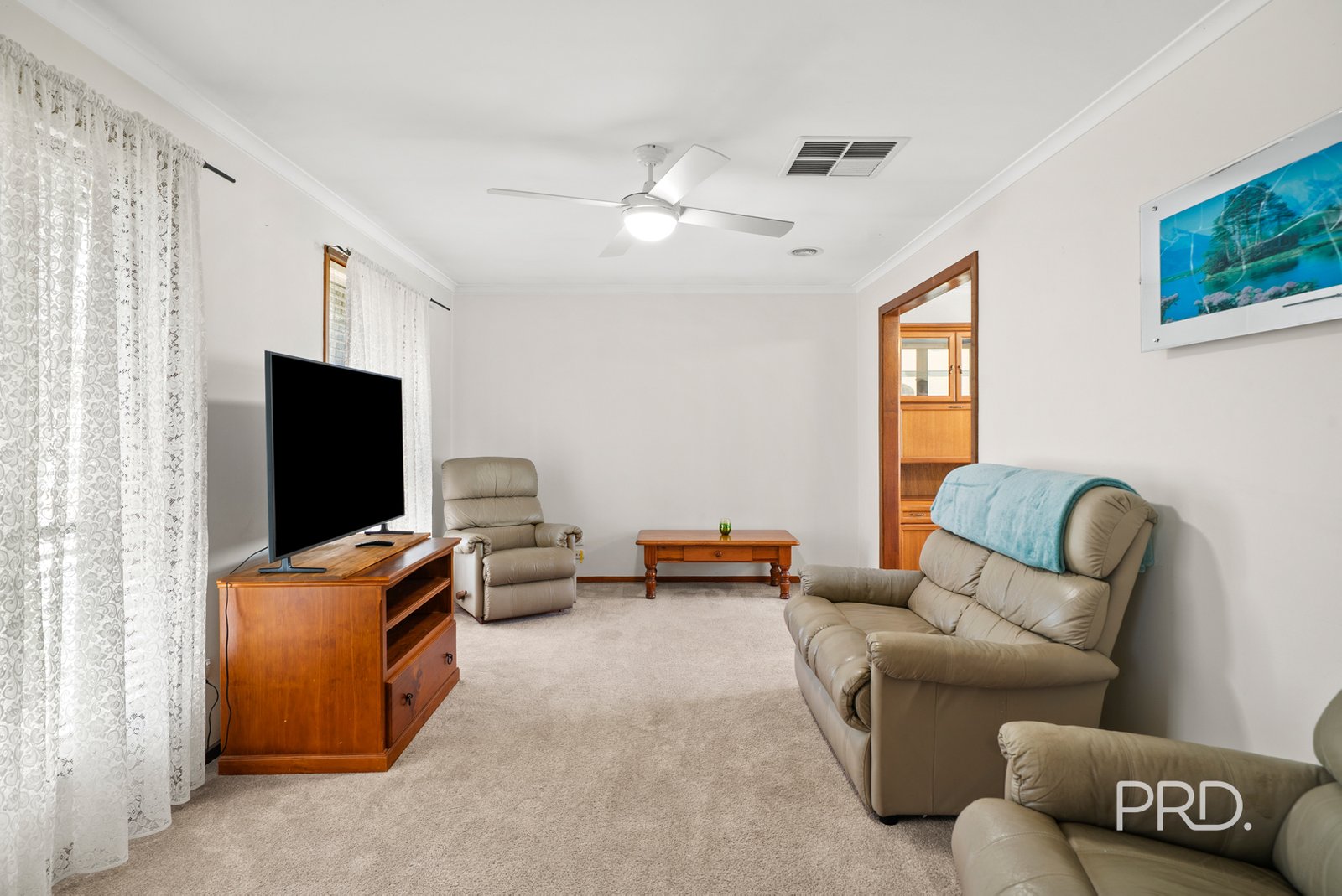 18 Undurra Drive GLENFIELD PARK 3