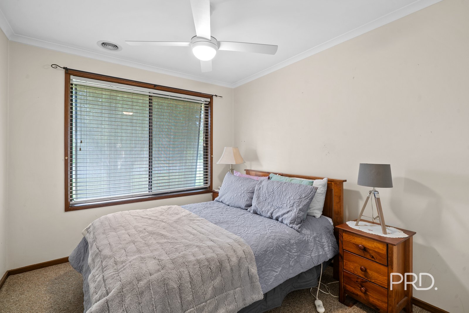 18 Undurra Drive GLENFIELD PARK 7